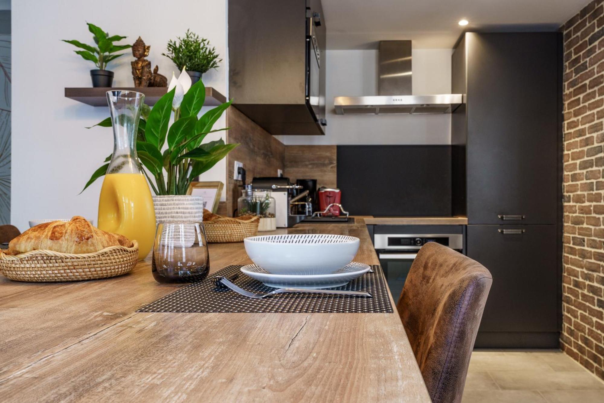 Le Baleschoux - Parking - Prestiplace Collection Tours Bagian luar foto