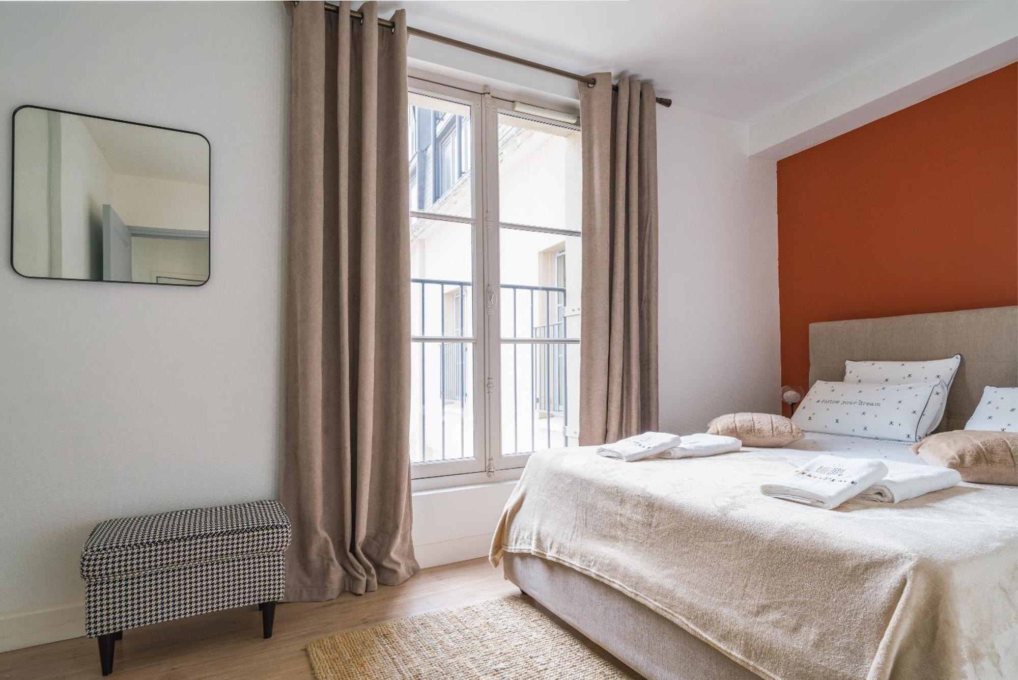 Le Baleschoux - Parking - Prestiplace Collection Tours Bagian luar foto