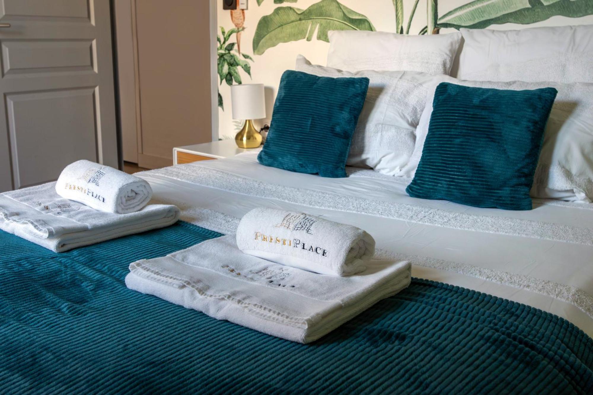 Le Baleschoux - Parking - Prestiplace Collection Tours Bagian luar foto