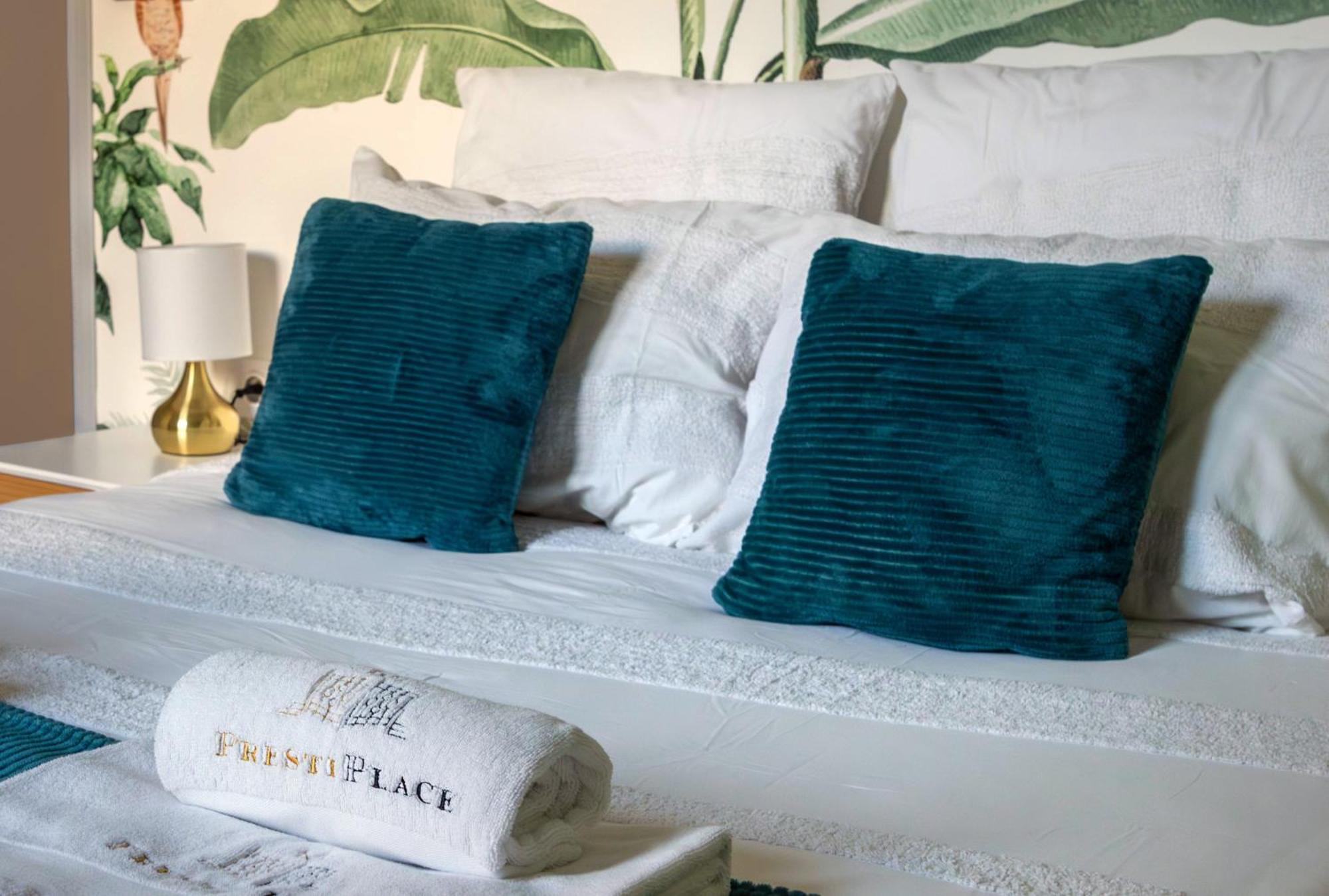 Le Baleschoux - Parking - Prestiplace Collection Tours Bagian luar foto